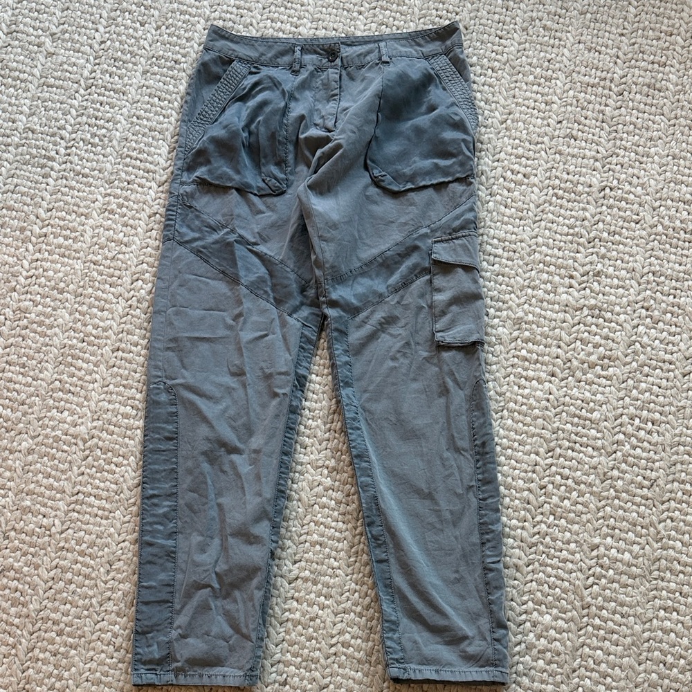 Women’s Gray Cargo Pants. John Elliott